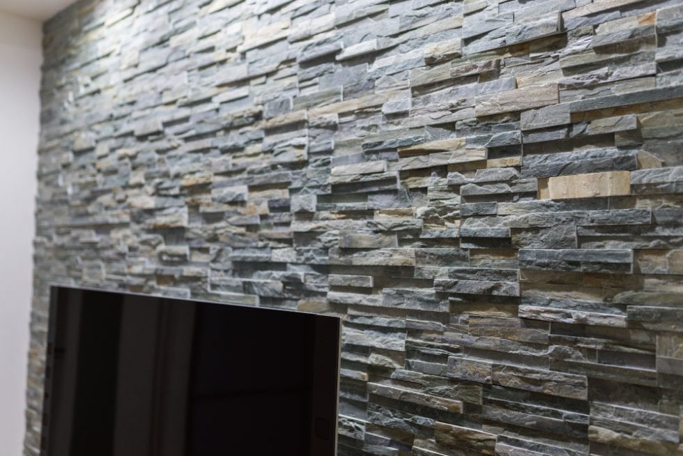 人工物では味わえない自然石を使った天然の壁｜大阪・兵庫の新築一戸建て、分譲住宅、建売住宅、注文住宅、モデルハウス分譲ならエイワハウジング