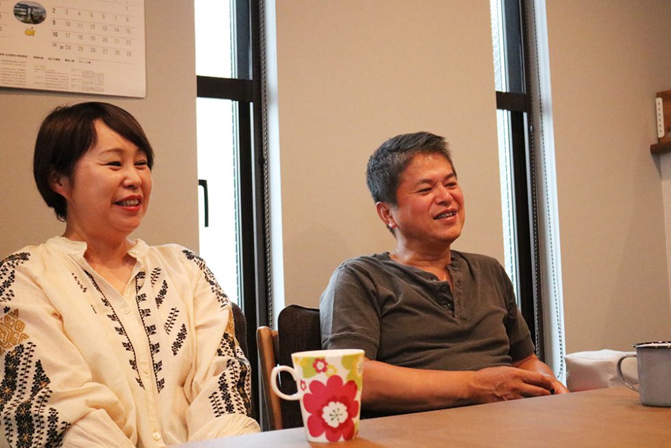 お客さまの声インタビューの様子｜大阪・兵庫の新築一戸建て、分譲住宅、建売住宅、注文住宅、モデルハウス分譲ならエイワハウジング