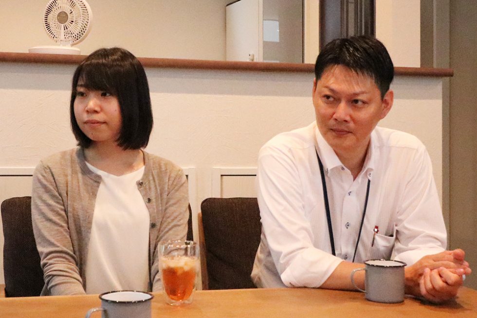 お客さまの声インタビューの様子｜大阪・兵庫の新築一戸建て、分譲住宅、建売住宅、注文住宅、モデルハウス分譲ならエイワハウジング