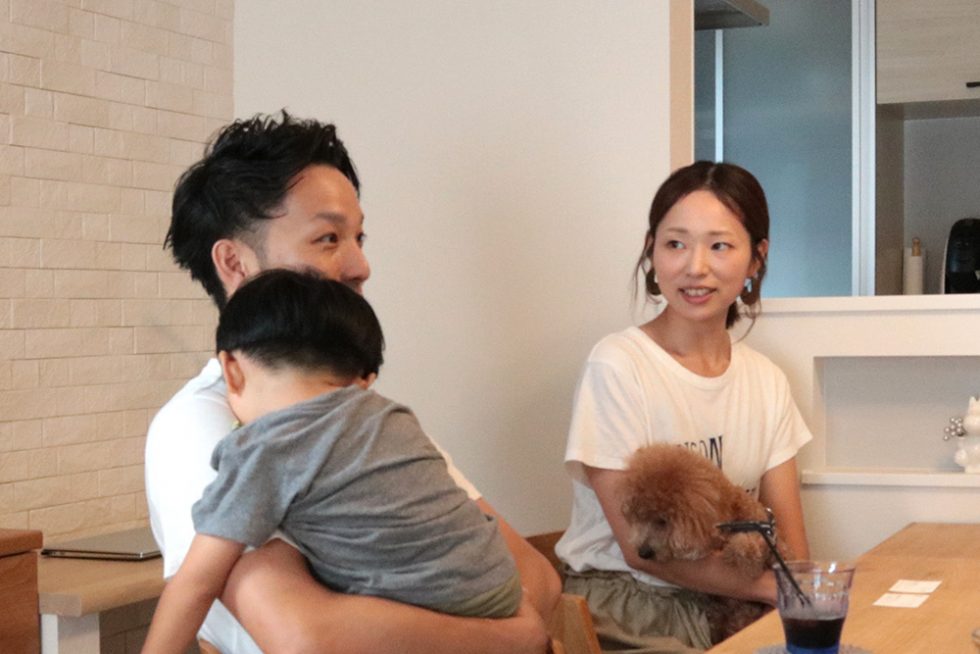 お客さまの声（インタビュー時の様子）エイワハウジングを選んだ理由は？｜大阪・兵庫の新築一戸建て、分譲住宅、建売住宅、注文住宅、モデルハウス分譲ならエイワハウジング
