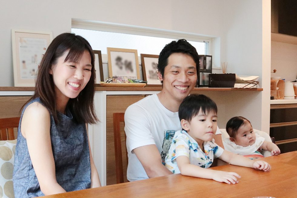 お客さまの声（インタビュー時の様子）エイワハウジングを選んだ理由は？｜大阪・兵庫の新築一戸建て、分譲住宅、建売住宅、注文住宅、モデルハウス分譲ならエイワハウジング