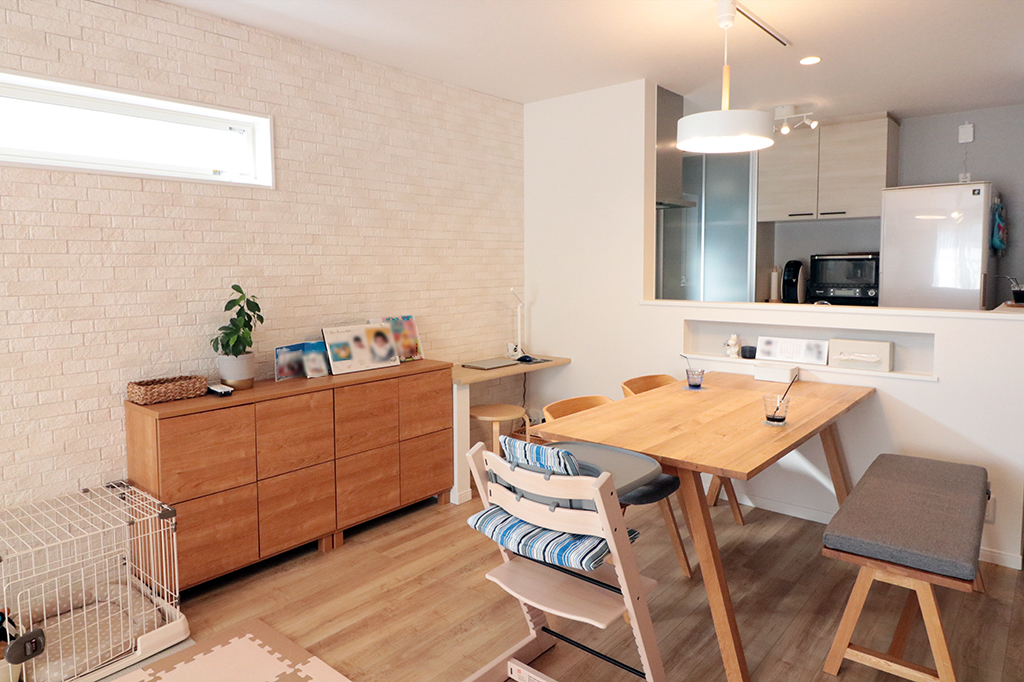 ダイニング横のニッチは、小物やお気に入りのを飾って｜大阪・兵庫の新築一戸建て、分譲住宅、建売住宅、注文住宅、モデルハウス分譲ならエイワハウジング